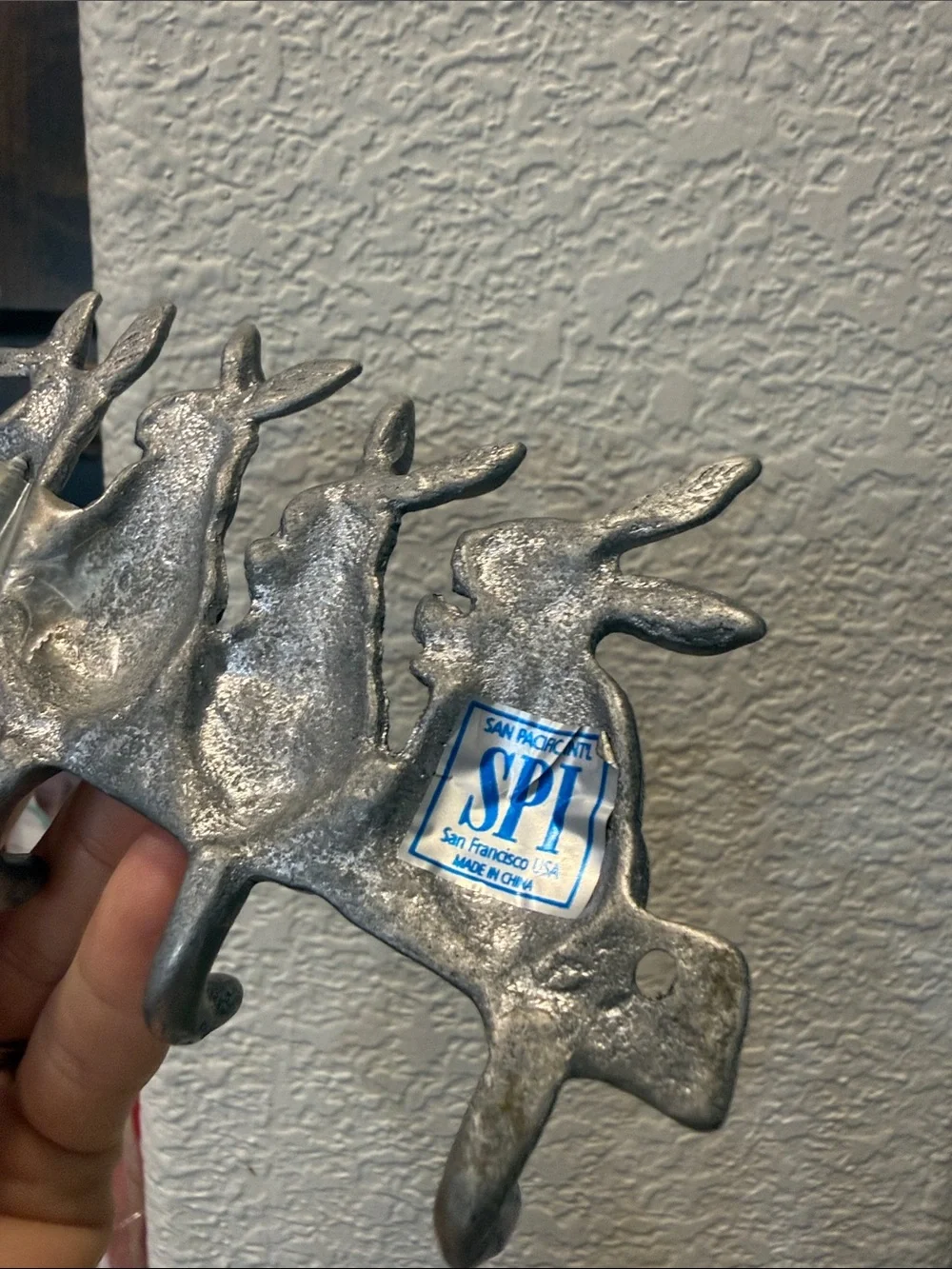 SPI San Pacific international Silver Bunny Wall 6 Hook Rack